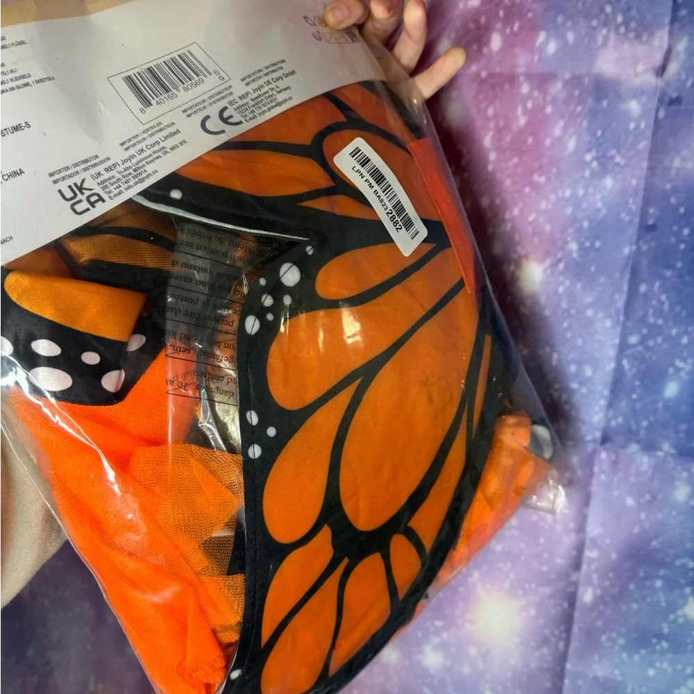 New girls butterfly costume size 5-7 years